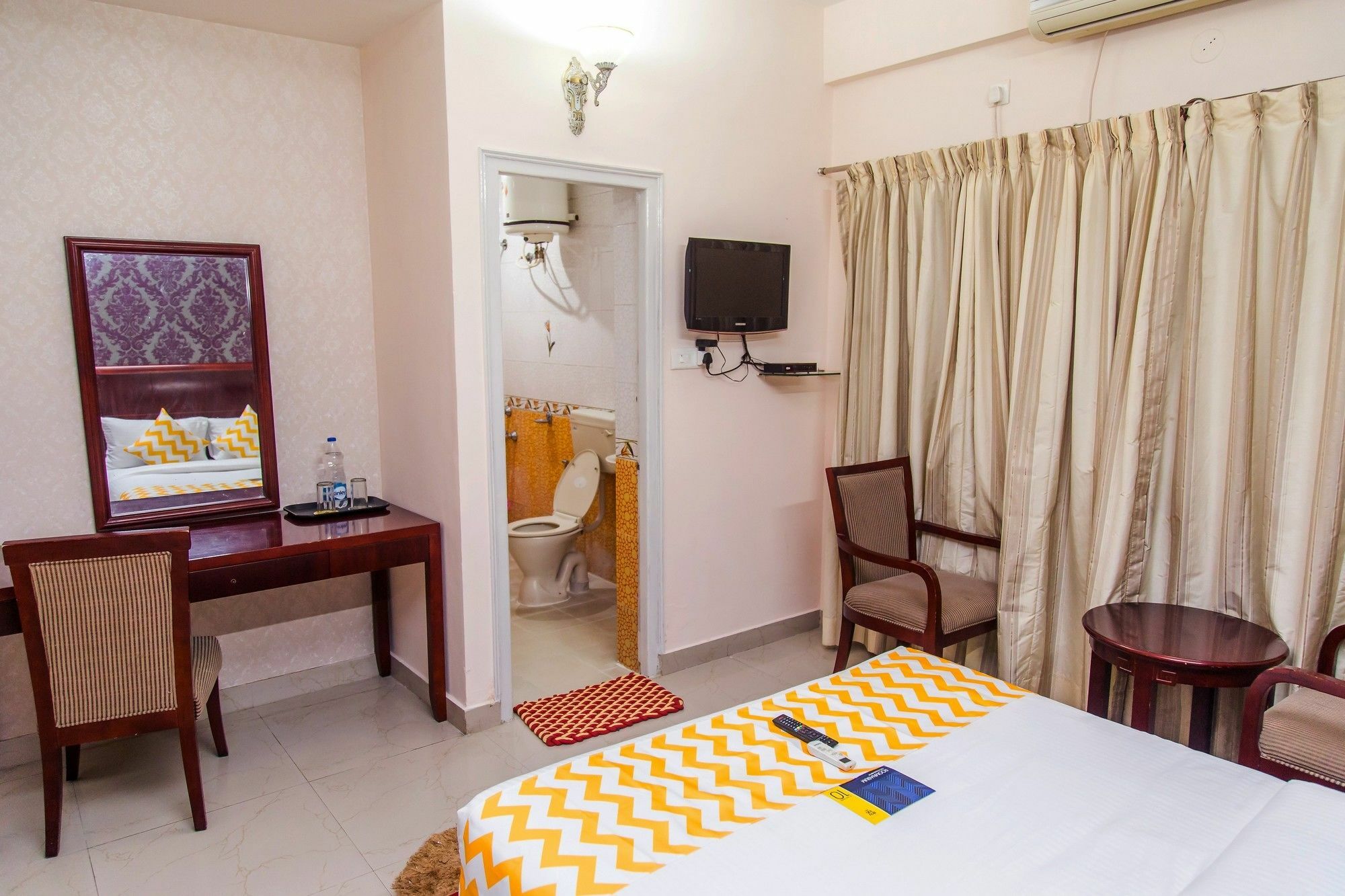 Fabexpress Oriental Suites III - Btm Mico Layout Bangalore Exteriör bild